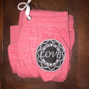 😍🦋 Women’s pink Love Cali Joggers